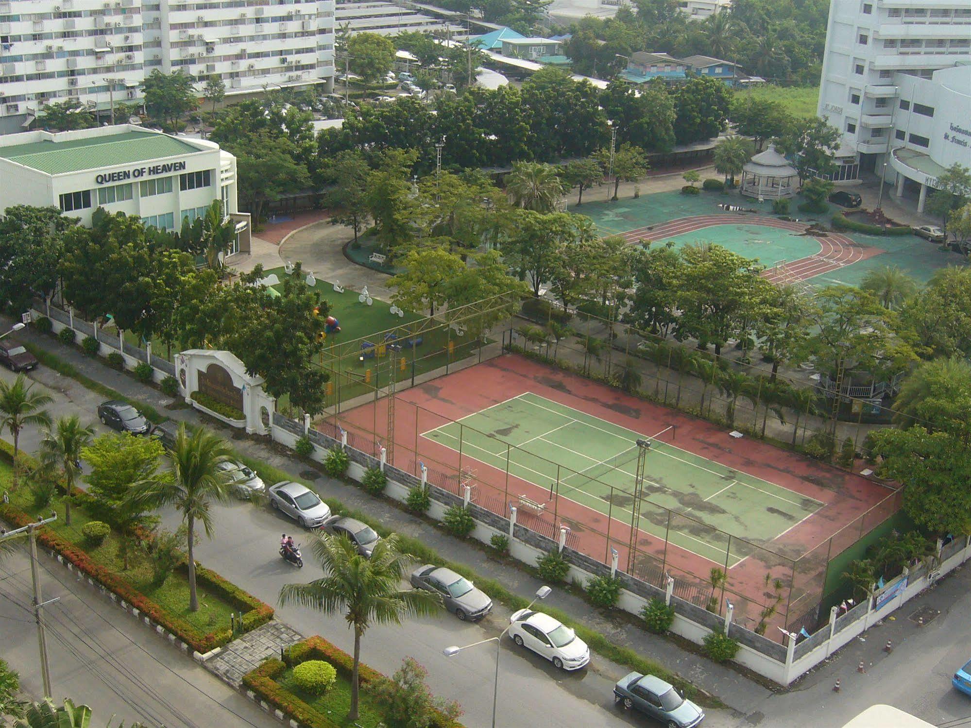 Impact Muang Thong Thani Service Condominium Bangkok Extérieur photo